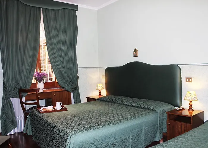 Anne & Mary Nocleg ze śniadaniem 4*