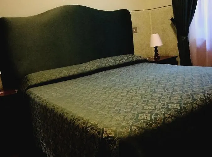 Anne & Mary Nocleg ze śniadaniem